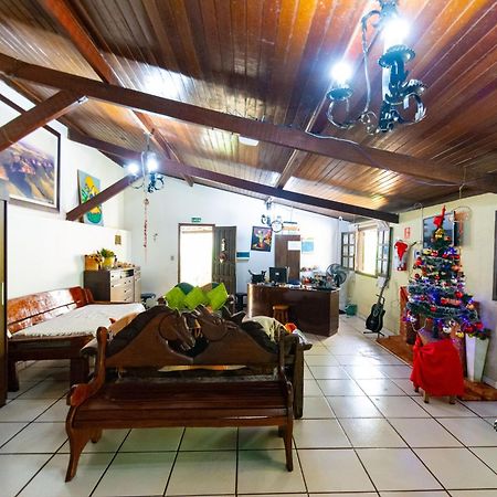 Hostel Chapada dos Guimarães 외부 사진